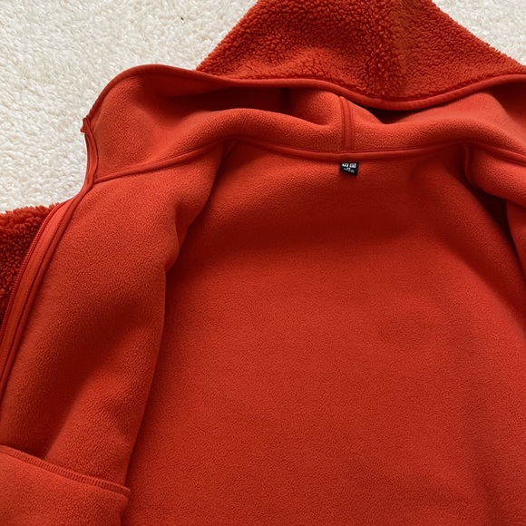 Uniqlo Blocktech Windproof Sherpa Zip-Up Hoodie - Picture 14 of 16